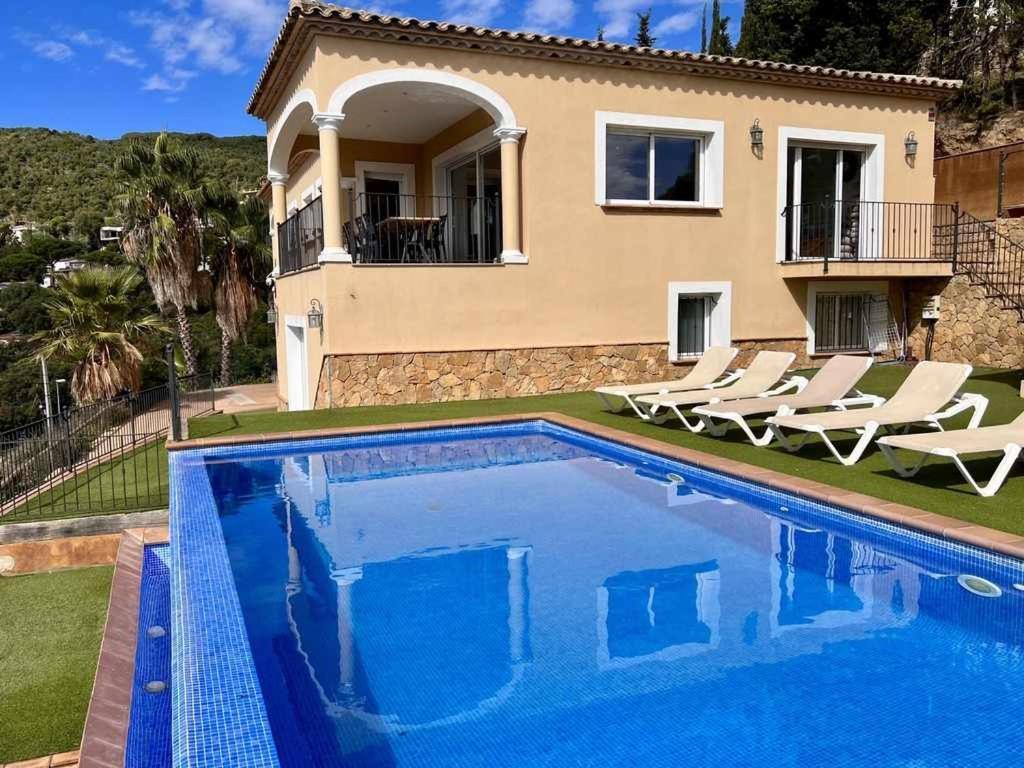 Casa Mas Ambros Con Piscina Desbordante Villa Calonge  Eksteriør billede